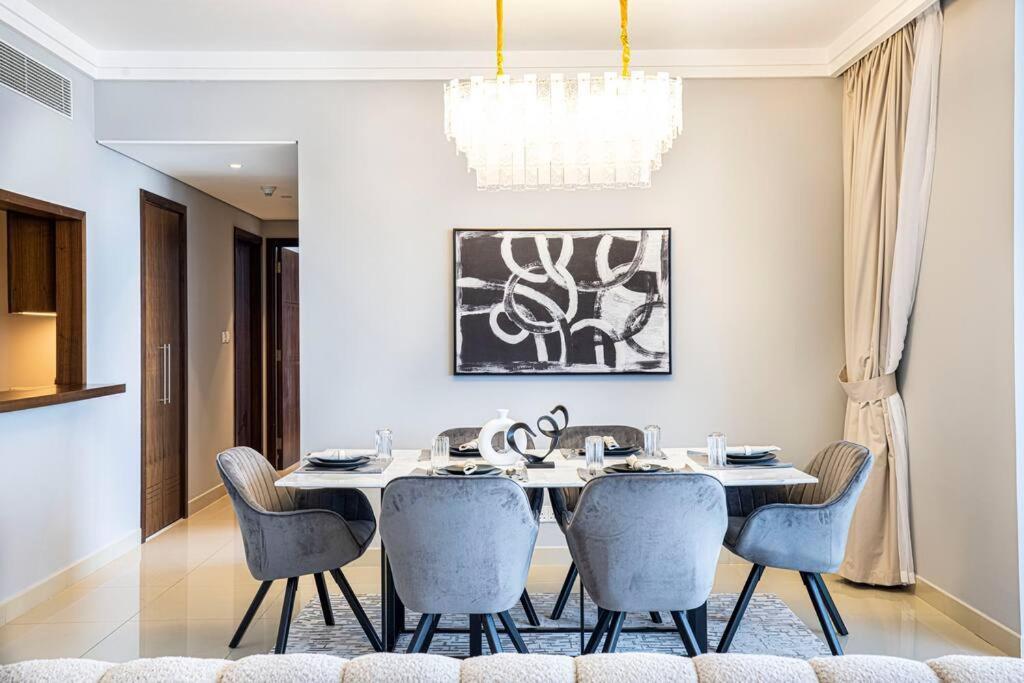 Magnificent Brand New Lux 3Br Burj & Fountain View Apartment Дубай Екстериор снимка